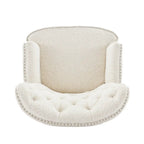 Poltrona Club "Almond Boucle" con borchie