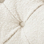 Poltrona Club "Almond Boucle" con borchie
