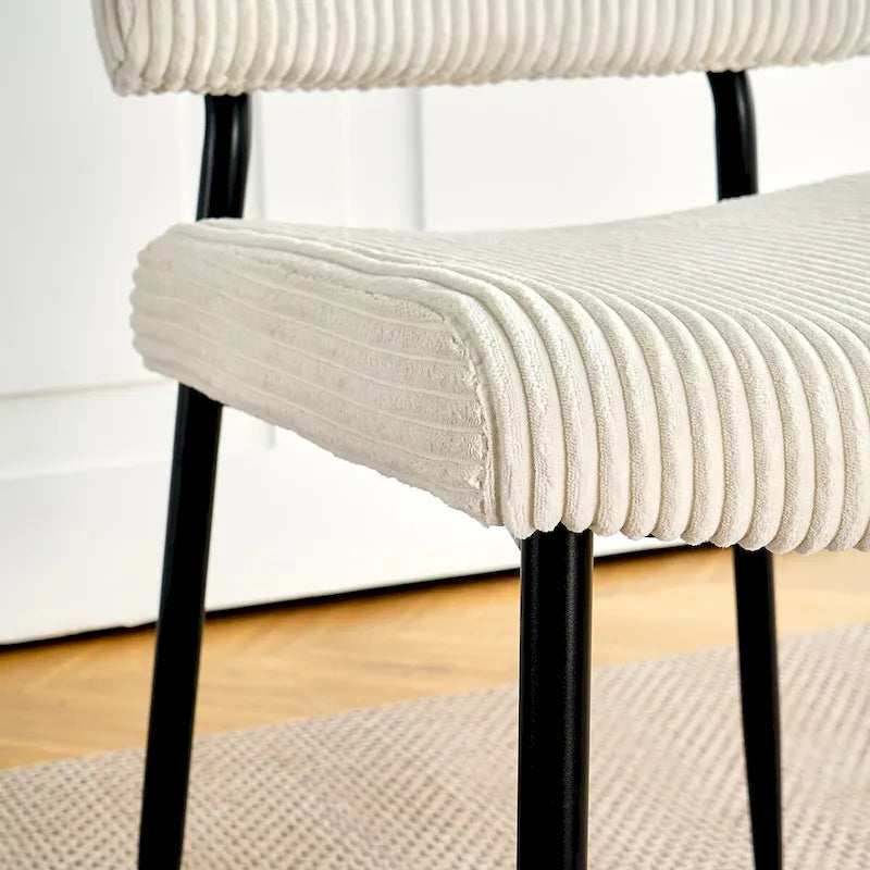 Sedie moderne e semplici da pranzo in velluto, imbottite, sgabello da camera da letto, sedia da trucco con schienale e gambe in metallo nero (set da 2)